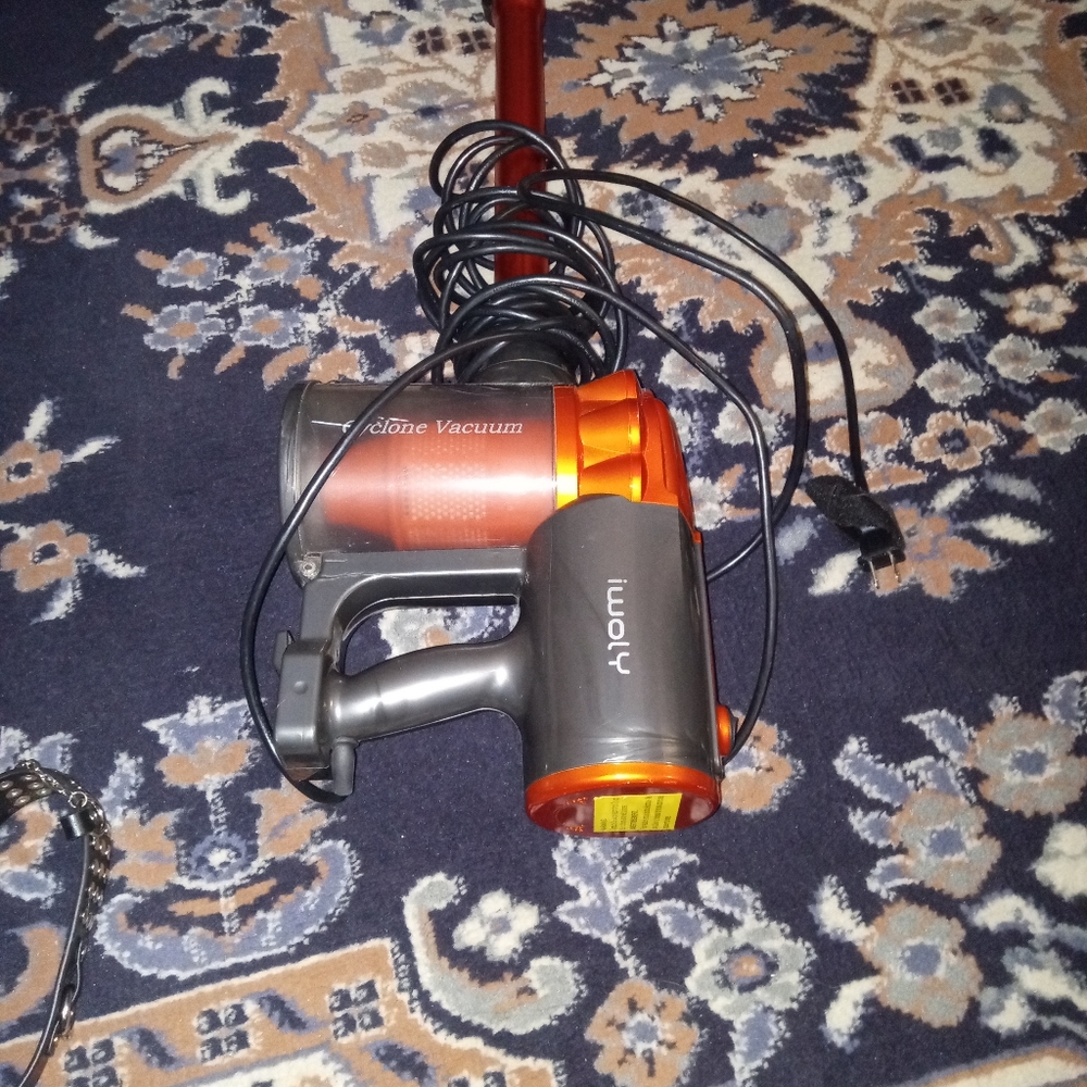 IWoly Cyclone Vacuum Cleaner.